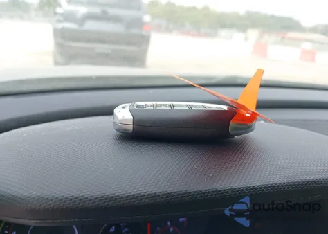 2021 Hyundai Elantra Sel z USA, uszkodzony, nr VIN 5NPLM4AG4MH034469